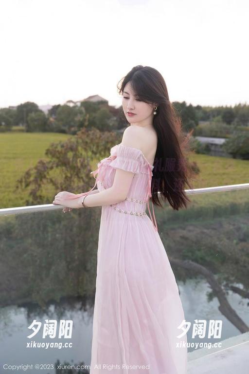 秀人网 - 文芮jeninfer的礼服秀——合集，图包里藏着的不止是布料，还有故事和灵魂！