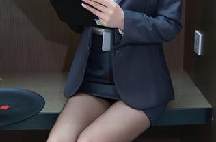 秀人网 – 来吧，快来翻阅月野兔美妞的黑色合集，我敢保证，你会不知不觉被拉进这个小宇宙！