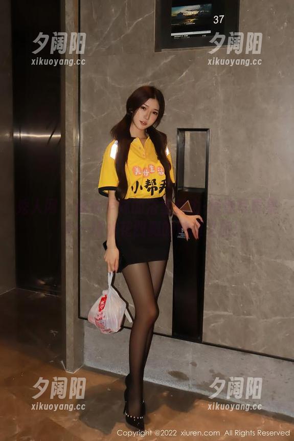 秀人网 - 麻布学妹的浴室魅力-精选写真集，来一场水花四溅的妙趣之旅！