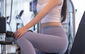 秀人网 – 轻薄婚纱下的黄乐然，来一组全套写真让人咋舌。