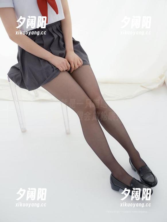 紧急企划 - 这就是一只喵喵梓的天台写真资源——很会放松哦！