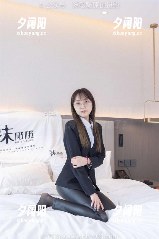 袜啵啵 - 熊熊的最新NB运动鞋套图，却令我有些犹豫，要不要追了？
